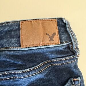 American Eagle Super Stretch Jegging Crop Jeans Size 2 Medium Wash
